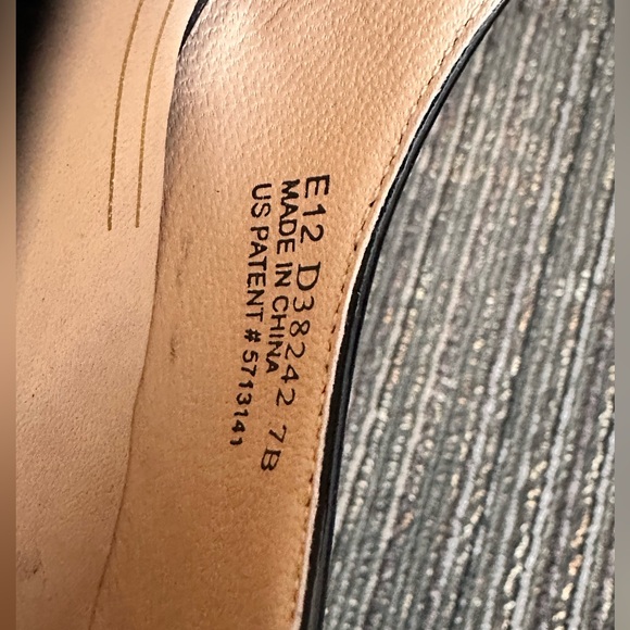 Cole Haan black pattern pump NikeAir size 7B - Picture 3 of 4